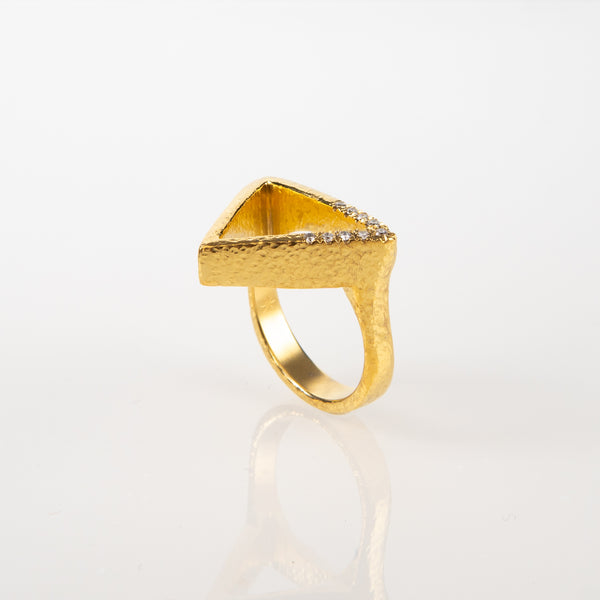 Triangulum Diamond Ring-Astartelux Jewelry Handmade Sustainable Jewelry