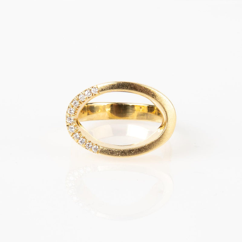 Cavae Diamond Ring
