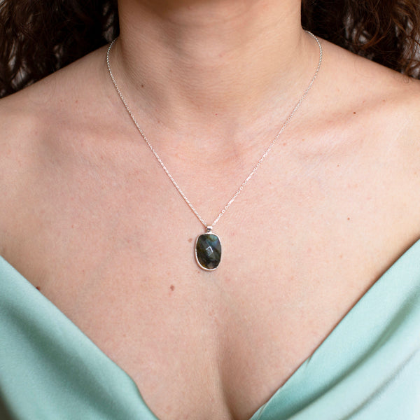 Labradorit Necklace-Astartelux Jewelry Handmade Sustainable Jewelry